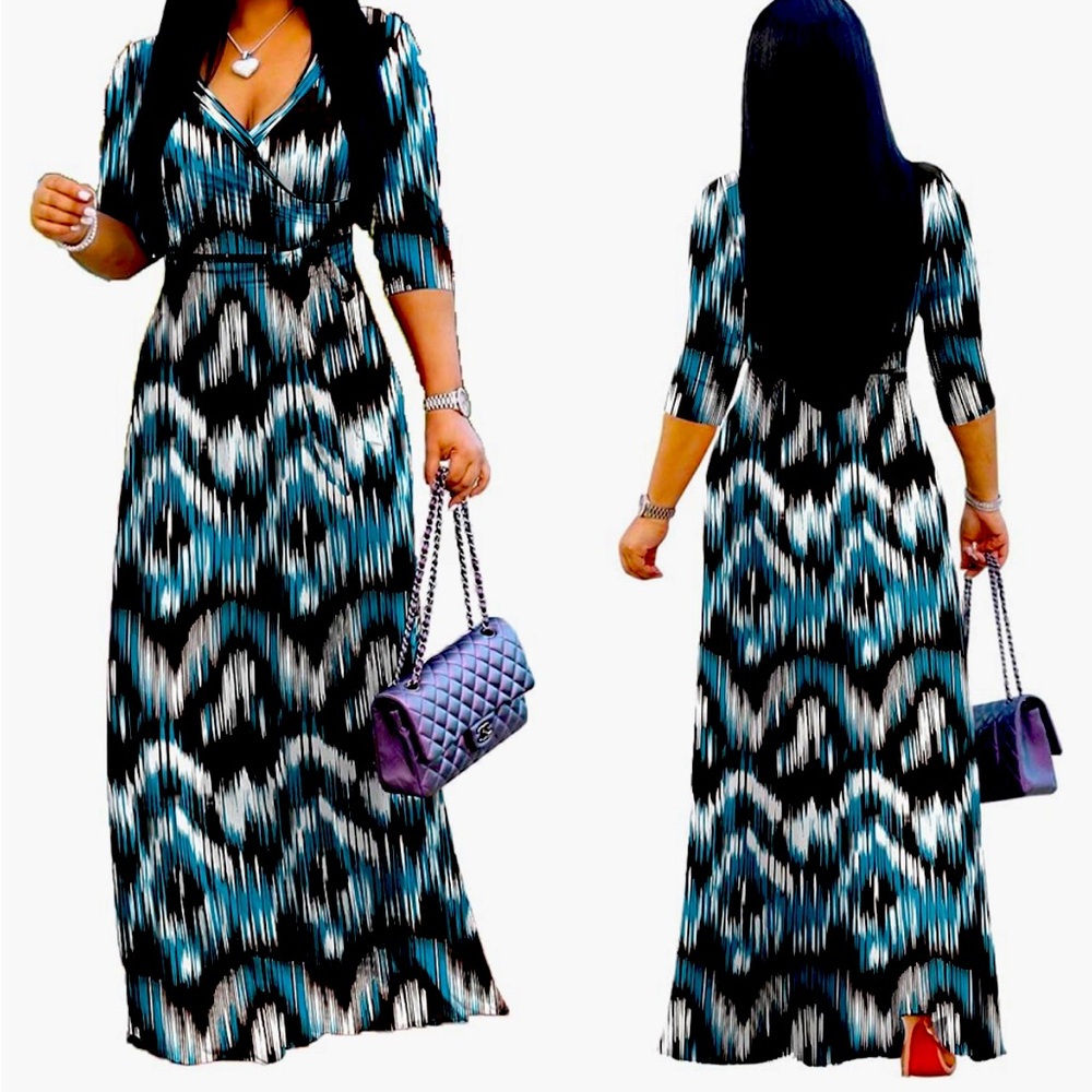 XL casual dress. Flattering, comfortable and has POCKETS!
